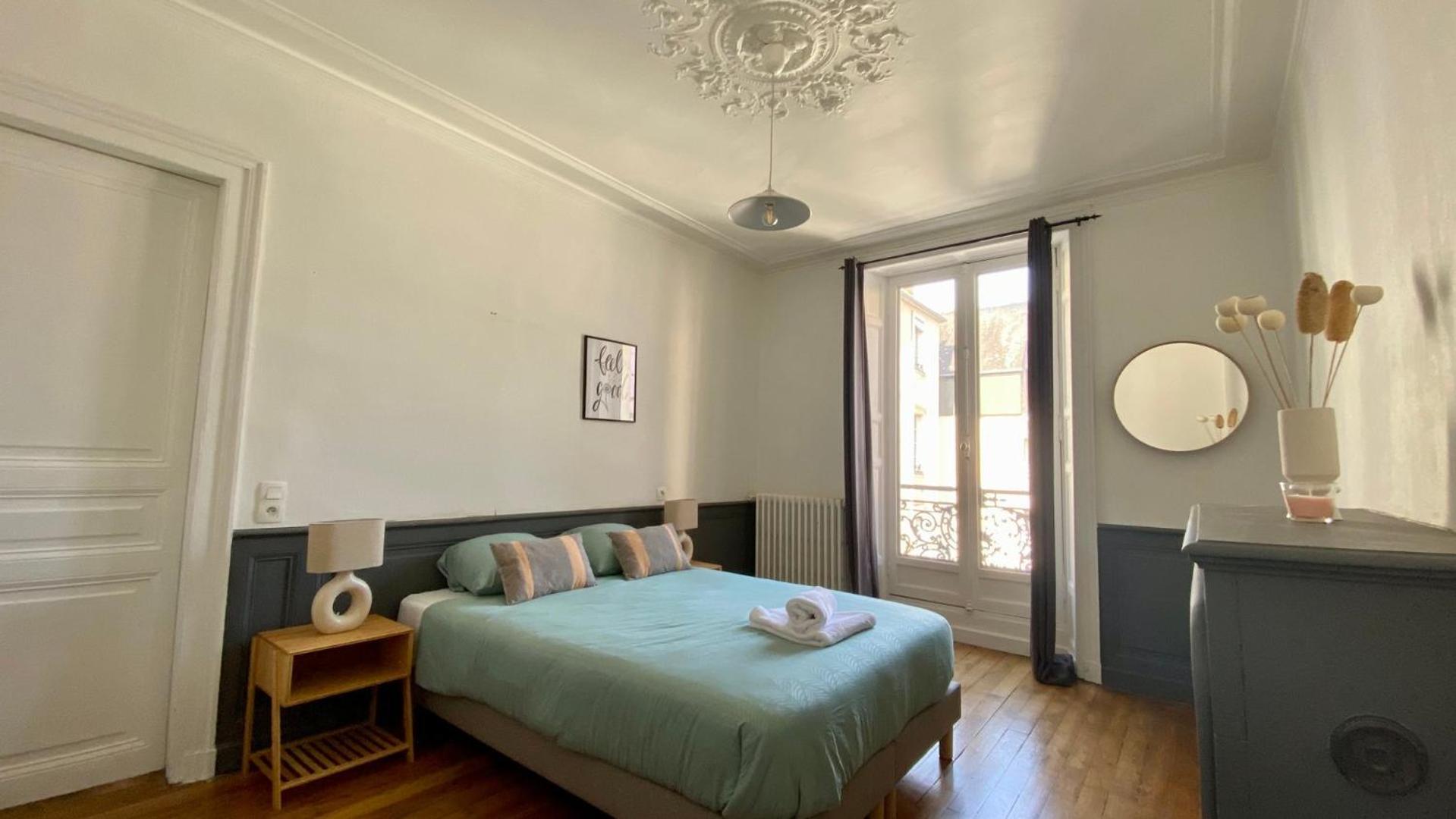Spacieux Pour 10 Personnes Au Coeur De Rennes Buitenkant foto